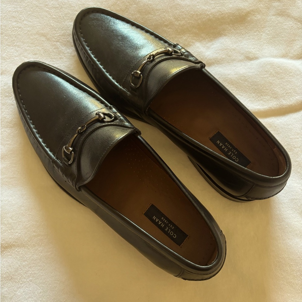 Men’s Cole Haan dress shoe size 10M